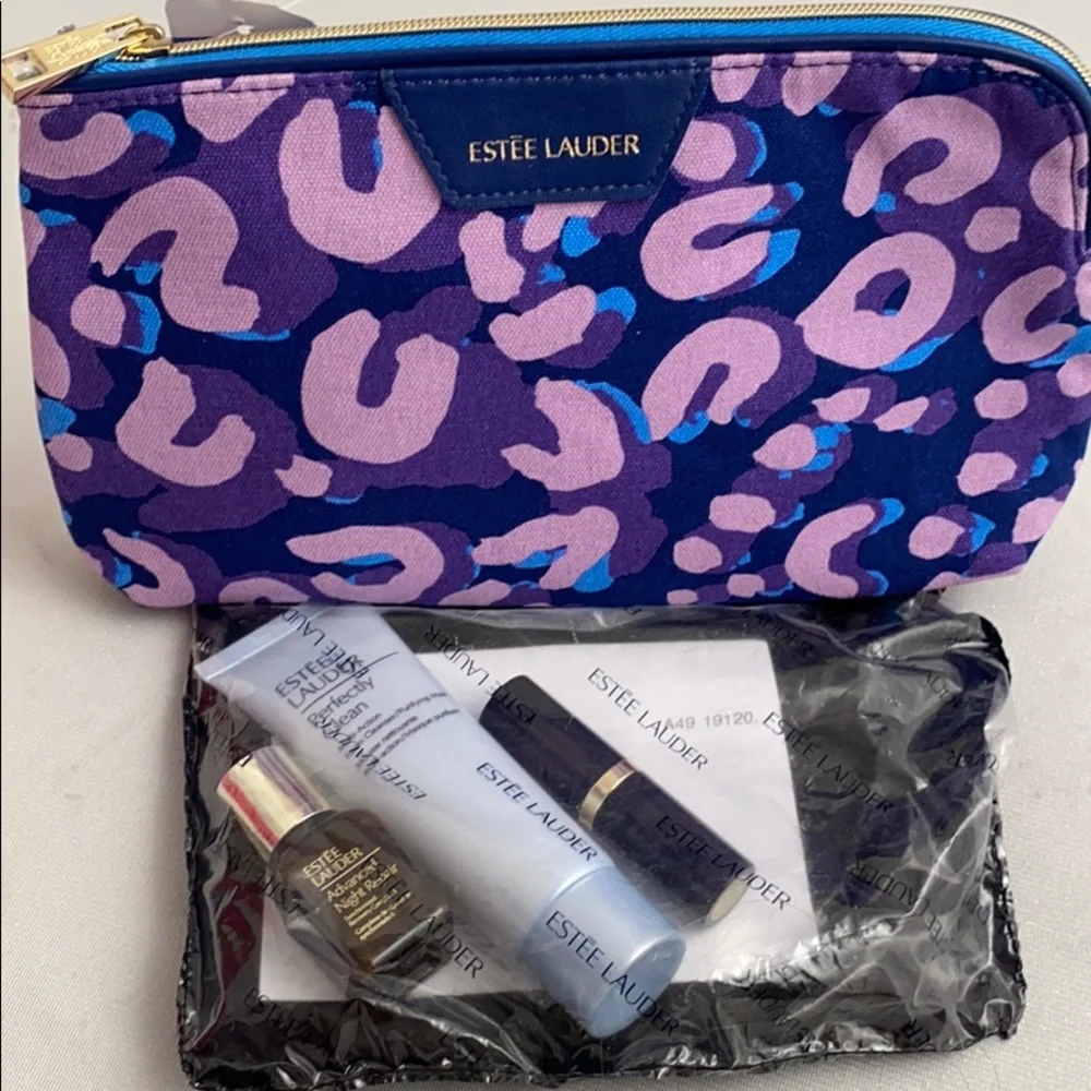 Estée Lauder bag, lipstick, night repair, cleanser
